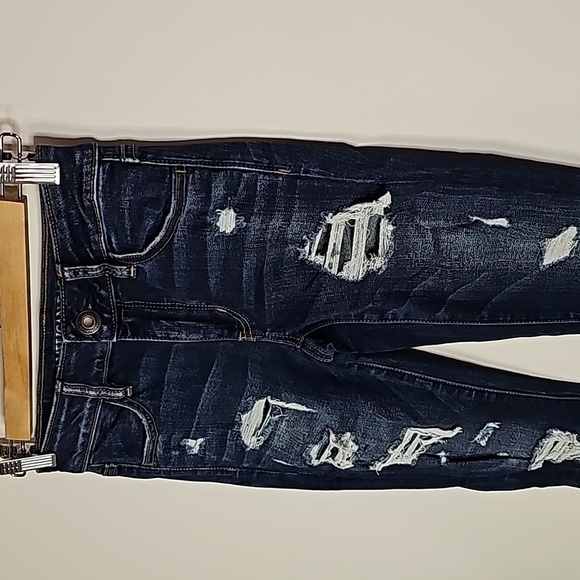 American Eagle dark wash distressed style super stretch cropped jeggings - Picture 2 of 8